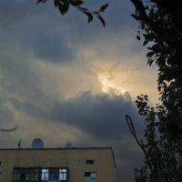 На закате перед дождём :: Анатолий Моргун