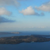Голубые сны Санторини. Кальдера. Вид на вулканический островок Неа Камени. :: Надя Кушнир