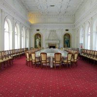 Белый зал (парадная столовая) Ливадийского дворца :: Валерий Новиков