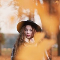 Осенний портрет :: Анастасия Заплатина