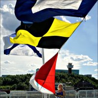 Девушка и флаги расцвечивания :: Кай-8 (Ярослав) Забелин