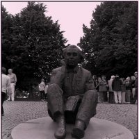 Статуя Густава Эрнесакса :: Вера 