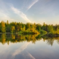 закат на лесном озере :: Олег Ионичев