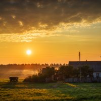 Рассвет в деревушке. :: Andrei Dolzhenko