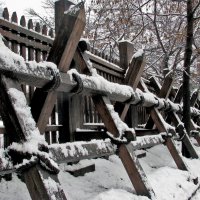 Заборчик, московский, дизайнерская мысль... :: Ольга Маркова