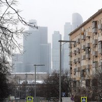 городские контрасты :: Олег Лукьянов