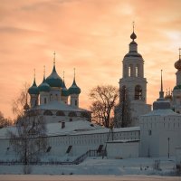 Ни один закат не похож на другой, Толгский монастырь :: Николай Белавин