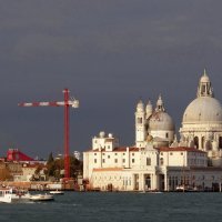 Базилика Санта-Мария делла Салуте на небольшом острове  в Венеции. :: Ольга 