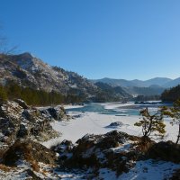 Катунь в солнечный день. :: Валерий Медведев