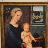 Картина на выставке ложек.Мадонна кормящая младенца. :: Нина Андронова