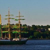 ALEXANDER von HUMBOLDT II :: Nina Yudicheva