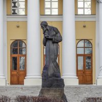 Памятник Ф. М. Достоевскому :: Сергей Лындин
