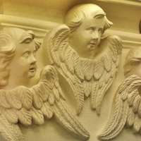 Ангелы над лестницей в подземную часть церкви Елены и Константина :: Татьяна Помогалова