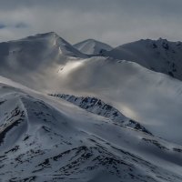 снежные горы о. шпицберген летом :: Георгий А