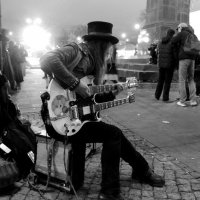 уличный музыкант 1 апреля на гоголях :: Аня Гофман