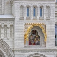 Мозаичная вставка на фасаде Морского собора :: Nina Karyuk