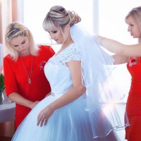 Подружки собирают невесту. :: Юлия Тягушова