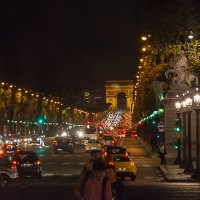 Ночной Париж * Фото из автобуса* :: Sergej 