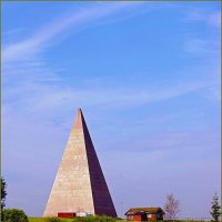 Пирамида на Рижском шоссе :: san05 -  Александр Савицкий