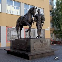 Памятник Черным гусарам. Самара :: MILAV V