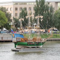 Корабль Орел на Лебединке :: Евгения Чередниченко