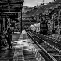 Railway station in Liguria :: Dmitry Ozersky