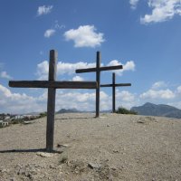 три креста возле Судакской крепости :: Юлия 