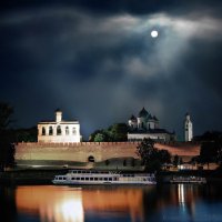 Ночное фото Новгородского кремля в лунном сиянии :: Sergey-Nik-Melnik Fotosfera-Minsk