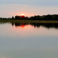 Закат на Черном озере (Шацкие озера) :: Алексей Бадовский