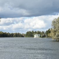 На озере :: Николай Танаев