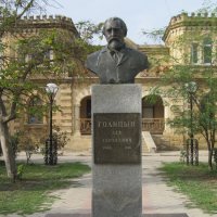 Памятник Л. Голицыну в Евпатории :: Маера Урусова