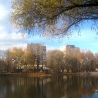 Осенью на озере :: Елена Семигина