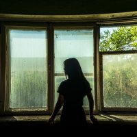 Девушка у окна :: Андрей Молчанов
