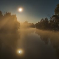 Сонная река, яркая луна :: Фёдор. Лашков