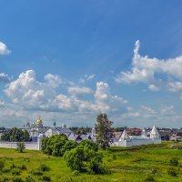 Вид на суздальский монастырь. :: АЛЕКСАНДР СУВОРОВ