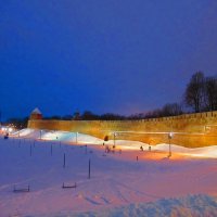 Новгородская Кремлевская стена :: Татьяна Гусева