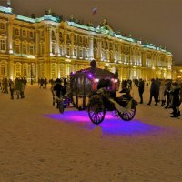 Волшебная карета на Дворцовой площади... :: Sergey Gordoff