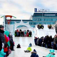 Ледяной городок. Екатеринбург. :: Владимир Гатажаков