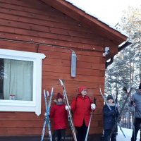 После лыжни-почистить лыжи! :: Наталья Тимофеева