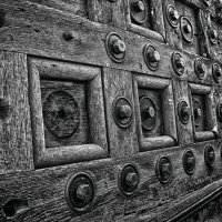 Старая дверь храма :: Андрей Пахомов