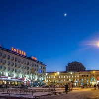 вид гостиница Россия   IMG_0299-112 :: Олег Петрушин