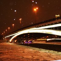 Снег над Москвой-рекой :: Галина Aleksandrova