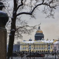 Взгляд из Румянцевского садика :: Александр 