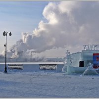 Удмуртский лёд, ижевский дым, фонарь на набережной, холод... :: muh5257 