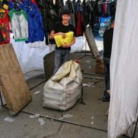 конец рабочего дня на абаканском рынке :: Eugene Genemed Medvedev