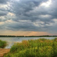 Хмурится небо :: Олег Сонин