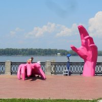 Скульптура" Слепой интерес"Ирины Павловой на набережной Самары :: Надежда 