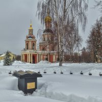 Церковный Дворик :: юрий поляков