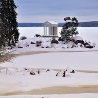 Парк Монрепо. Храм Нептуна. :: Татьяна Глинская