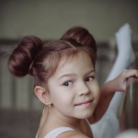 Даринка-балеринка :: Juliya Sokolova 